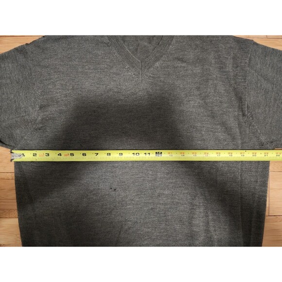 Neiman Marcus Sweater Men’s Size Medium Olive Green 100% Merino Wool V-Neck Knit - Picture 5 of 13